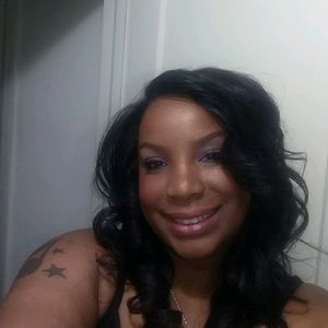 Meet your Posher, Maleka